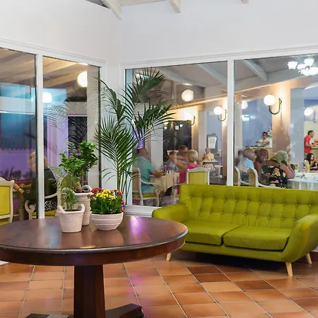 Village & By Zante Plaza (adults Only) Ξενοδοχείο